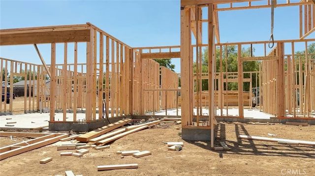 20541 Hunter, Perris