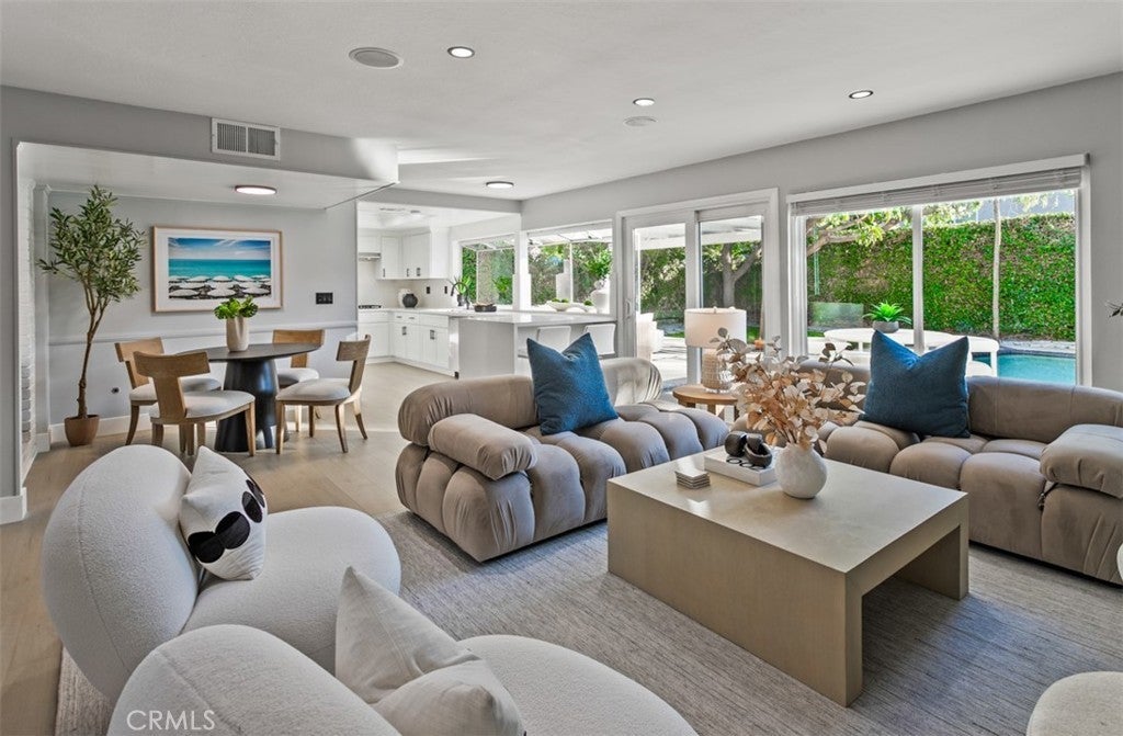 Photo of Listing #OC26058177