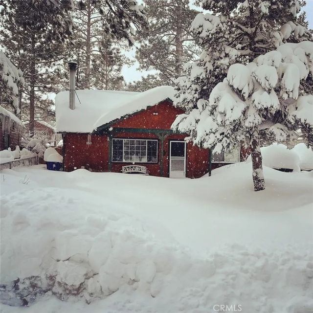 1013 Tinkerbell, Big Bear City