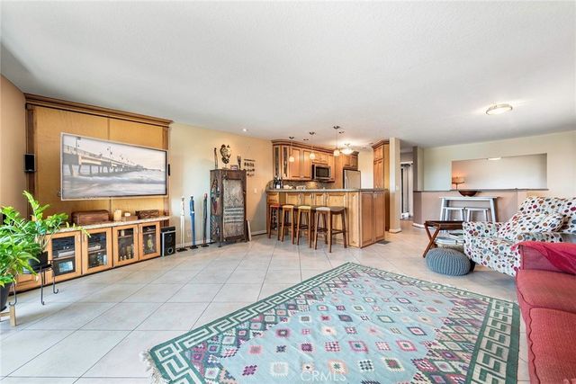 3811 E Livingston Drive # 1, Long Beach