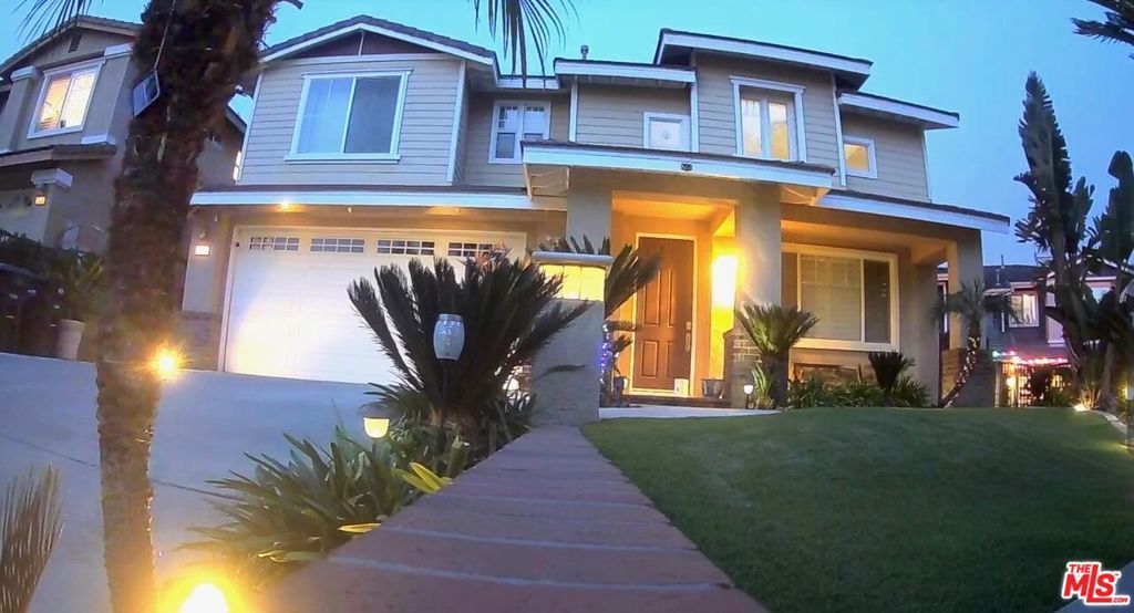 Photo of Listing #26665333