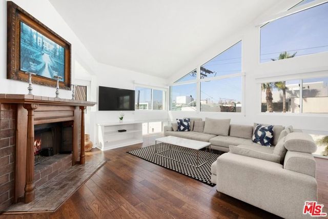 18 Union Jack Street # 301, Marina Del Rey