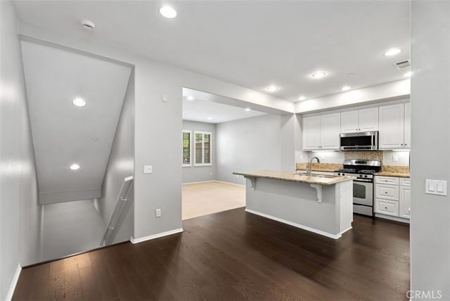 117 Silverado, Irvine