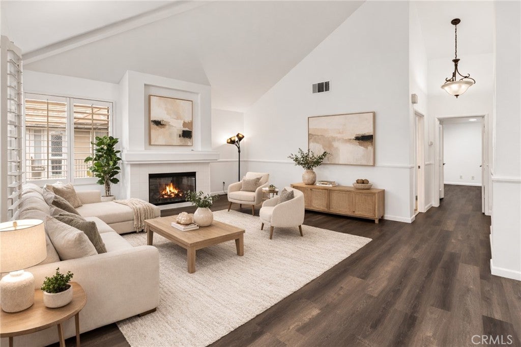 Photo of Listing #OC26050301