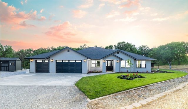 14765 Molluc, Red Bluff