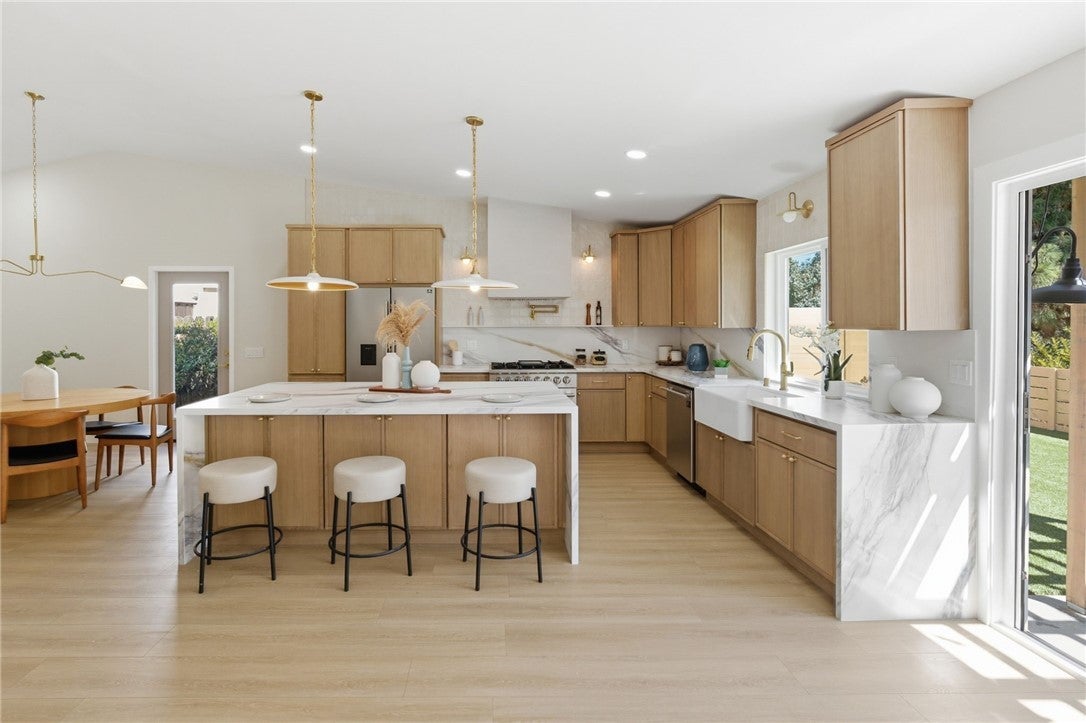 Photo of Listing #ND26058871