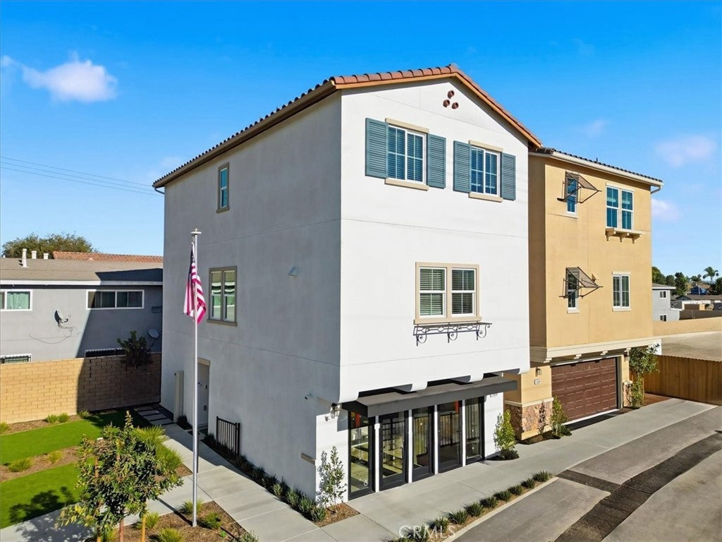 Photo of Listing #IV26059171