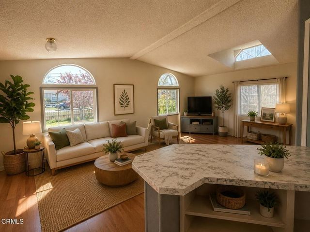 1361 E Oak Street, Fort Bragg