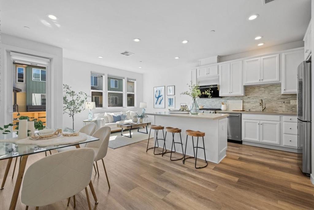 Photo of Listing #ML82036877