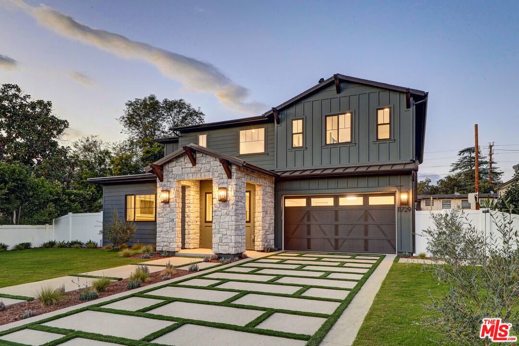 Photo of Listing #26666331