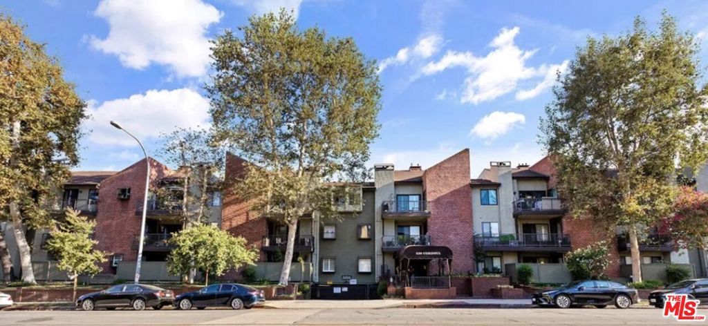 Photo of Listing #26666375