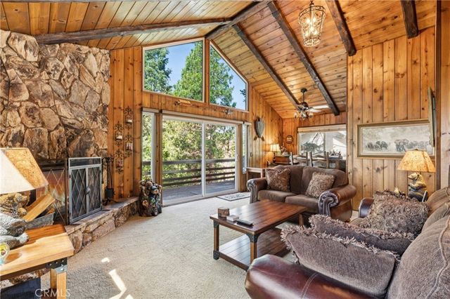 460 Pioneer Road, Lake Arrowhead