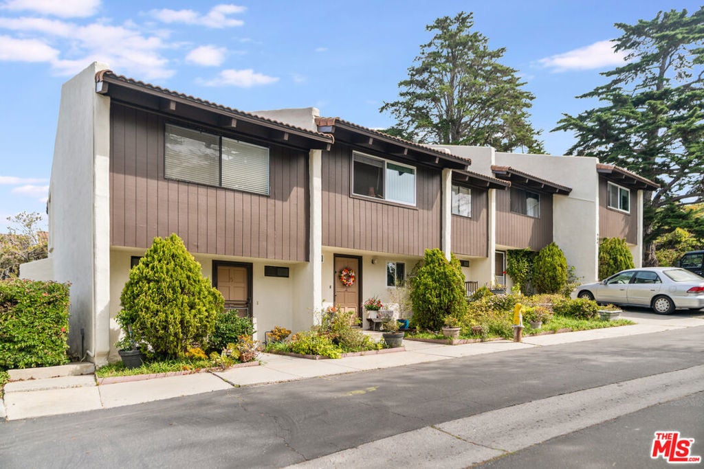 Photo of Listing #26665829