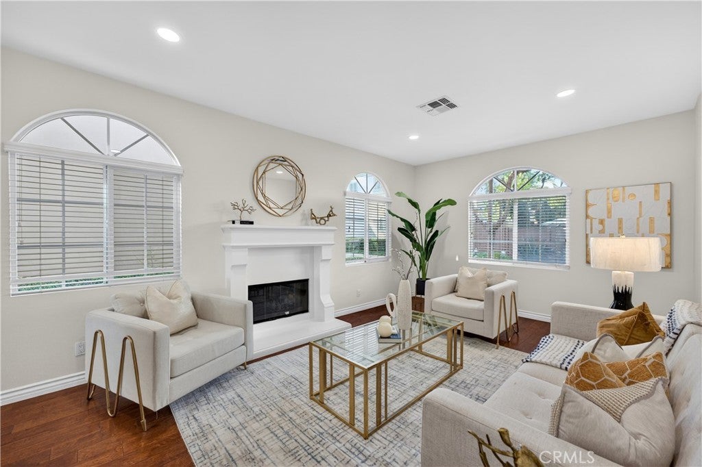 Photo of Listing #PW26056983