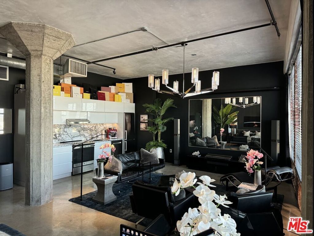 315 E 8th Street # 1105, Los Angeles