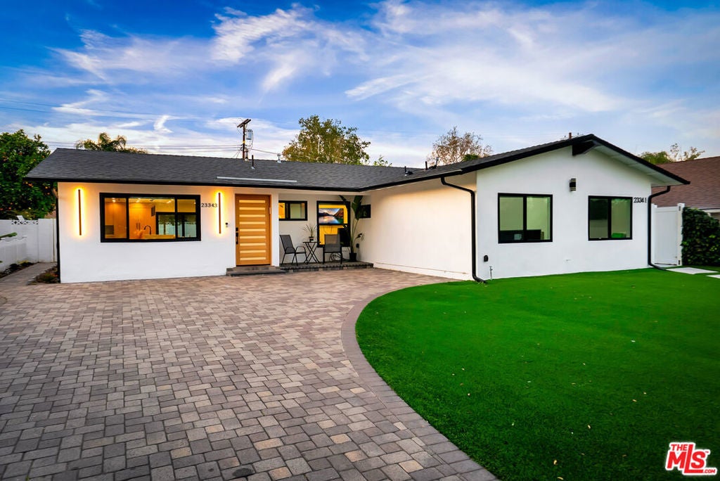 Photo of Listing #26666591