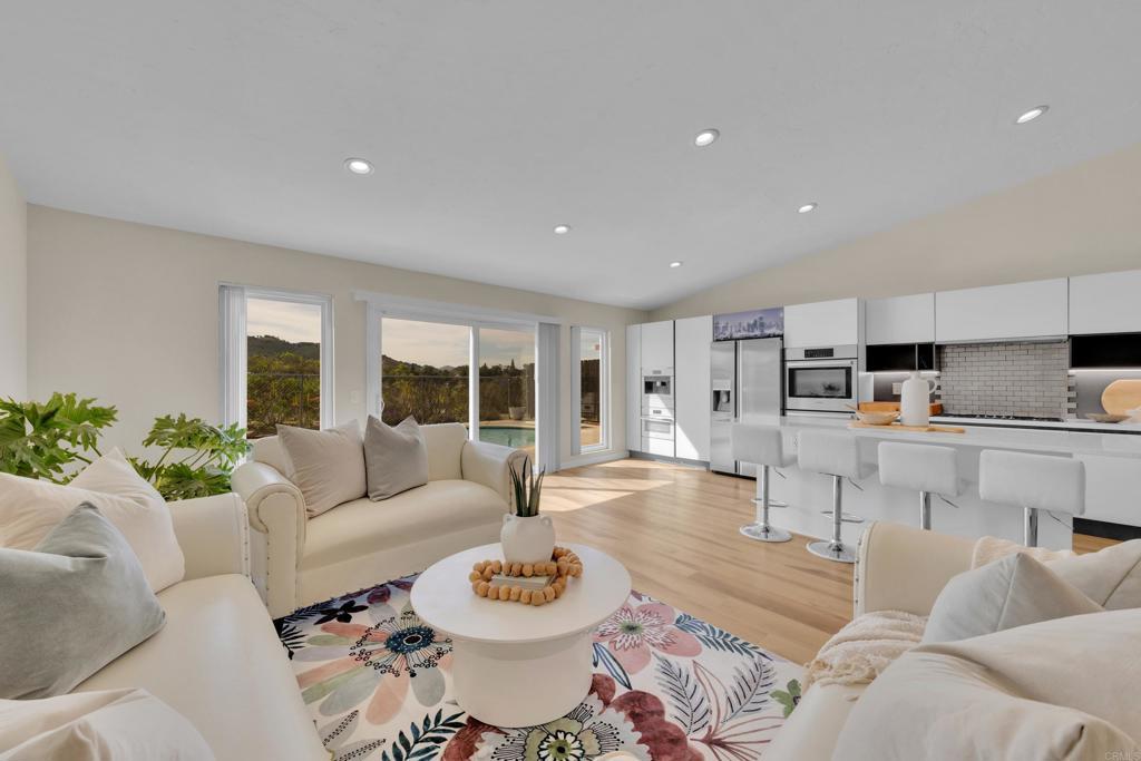 Photo of Listing #PTP2602084