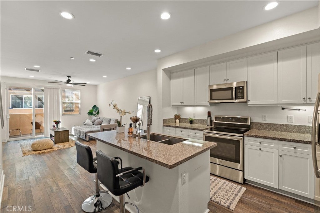 Photo of Listing #DW26059838