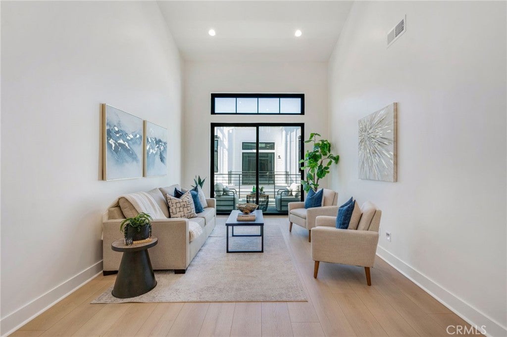 Photo of Listing #IG26057080