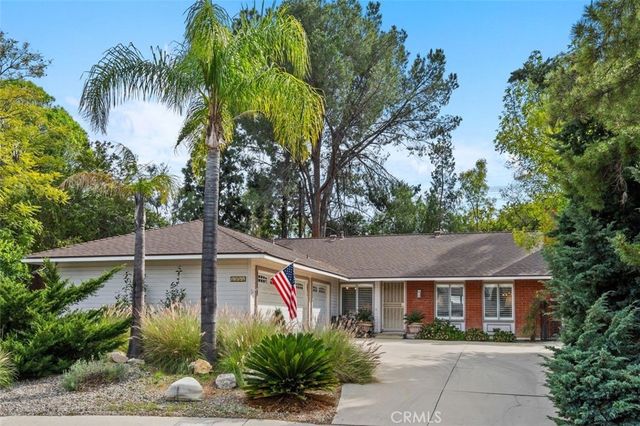 8401 Natalie Lane, West Hills