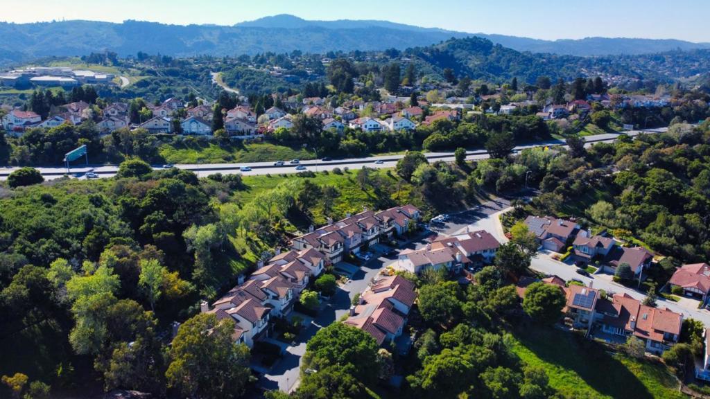 Photo of Listing #ML82038440