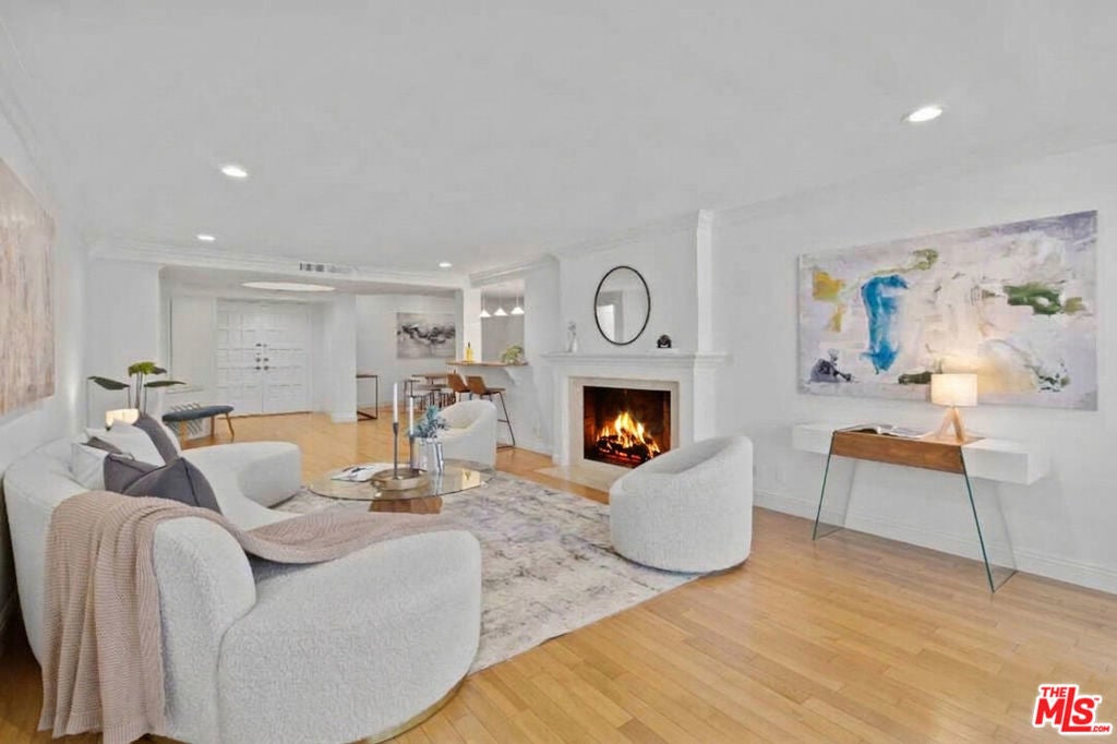 Photo of Listing #26661563