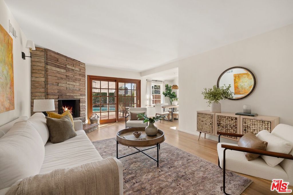 Photo of Listing #26666337