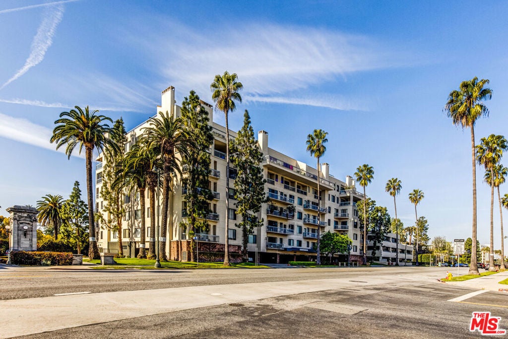 Photo of Listing #26666841