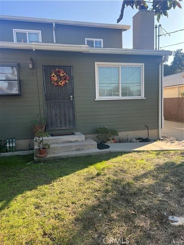 7626 Valmont, Tujunga