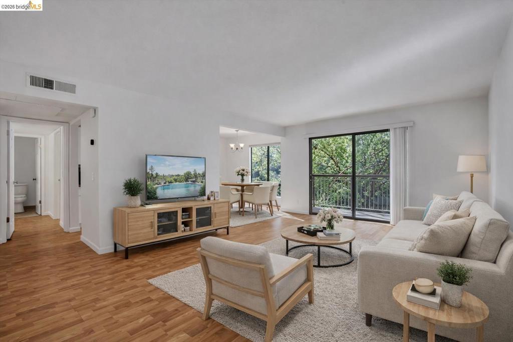 Photo of Listing #41127857