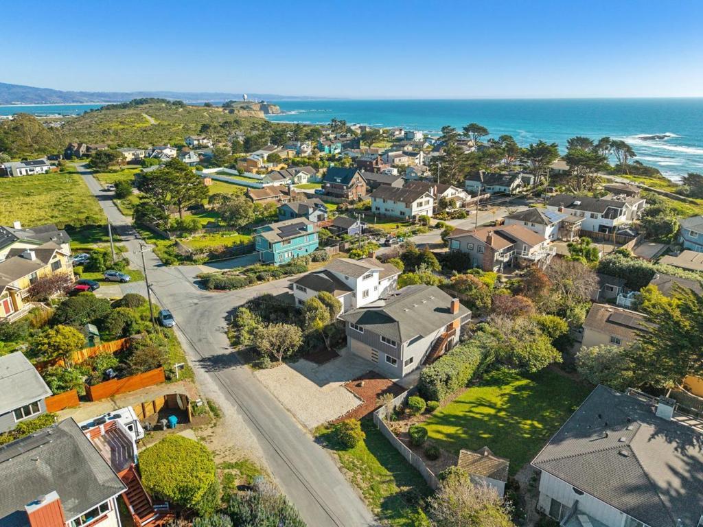 Photo of Listing #ML82039460