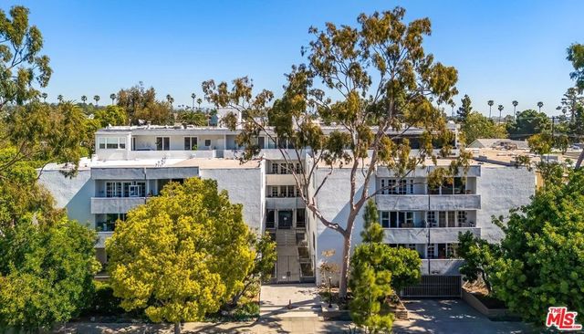 901 10th Street # 303, Santa Monica