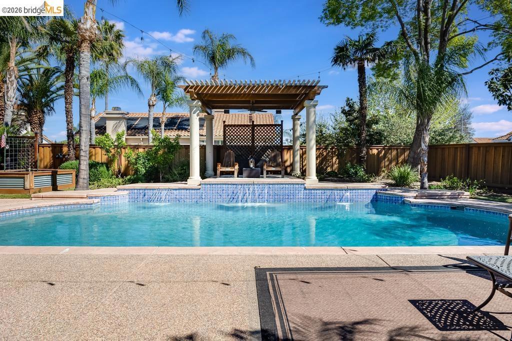 Photo of Listing #41127885