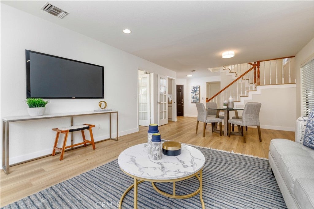 Photo of Listing #SR26050536