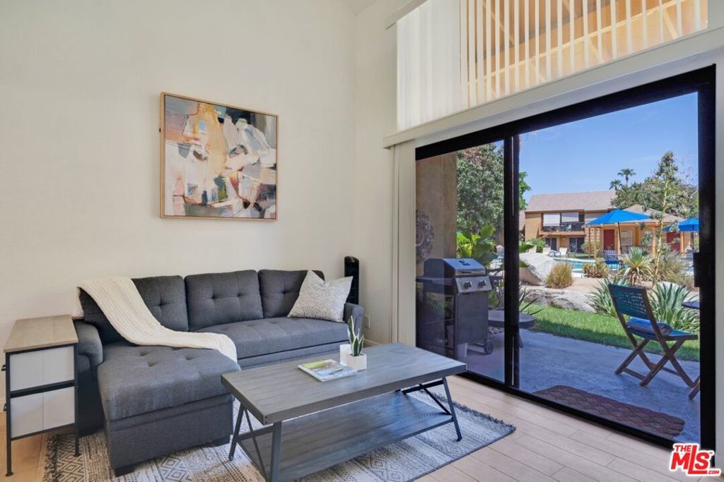 Photo of Listing #26665697