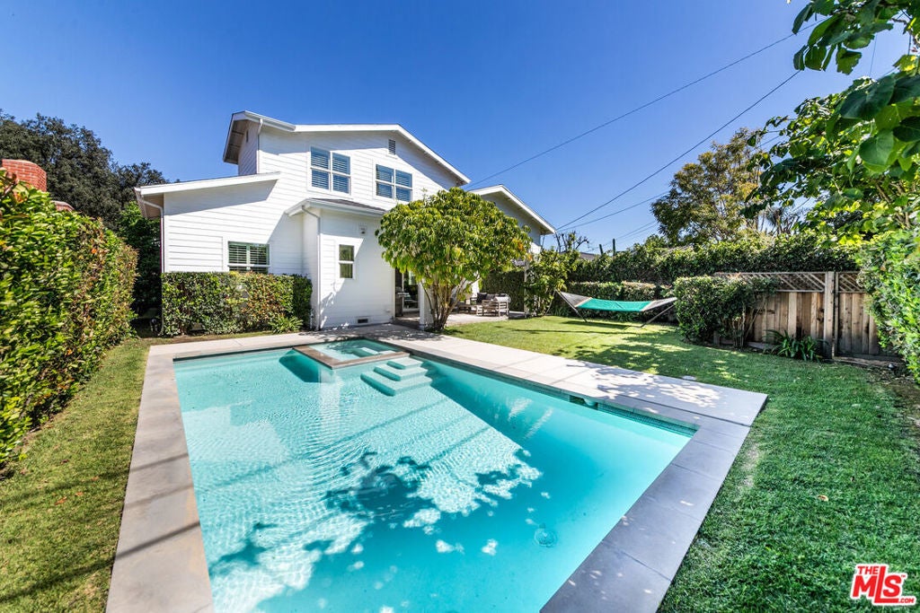 Photo of Listing #26667357