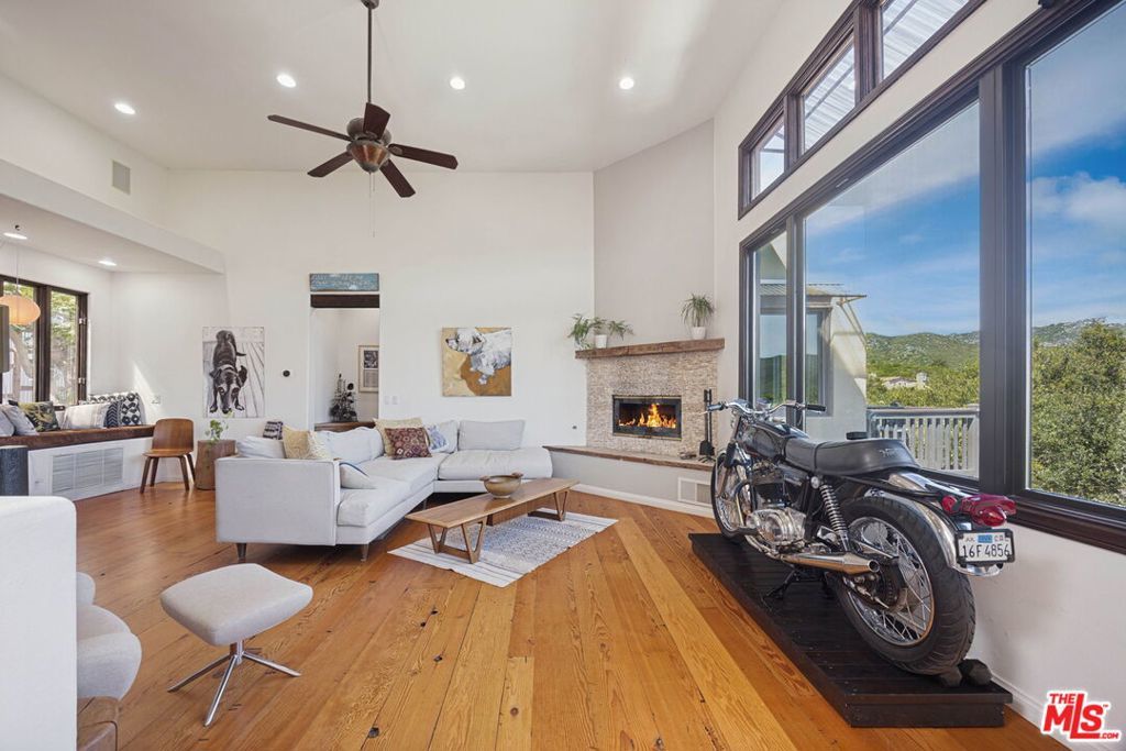 Photo of Listing #26665739