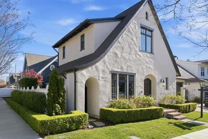 Photo of Listing #ML82039586