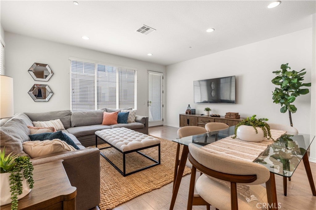 Photo of Listing #SB26061079