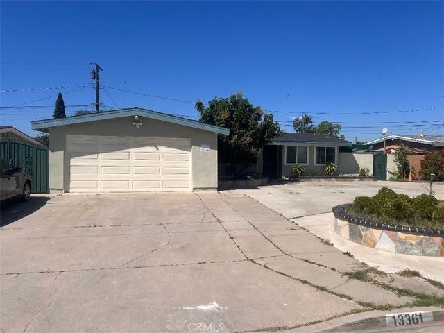 13361 Redbird St, Garden Grove