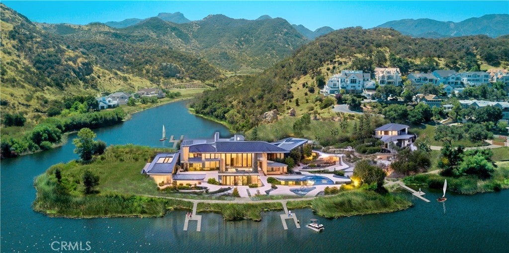 Photo of Listing #SR26061017