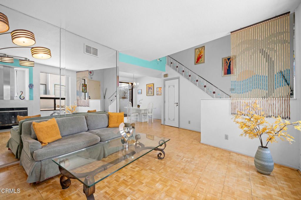 1340 Glenwood Road # 17, Glendale