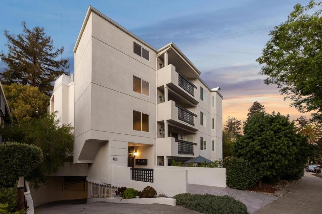 Photo of Listing #ML82039631