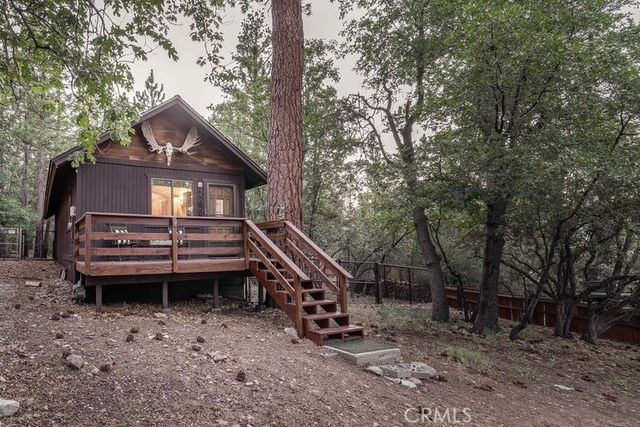 790 Pine Lane, Sugarloaf