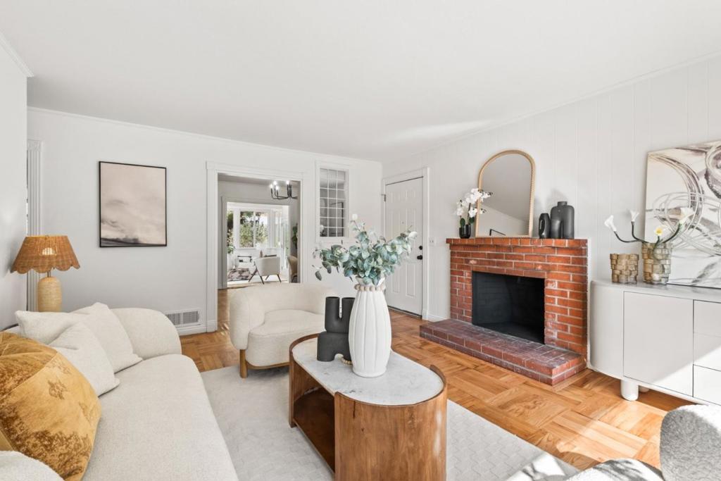 Photo of Listing #ML82039649