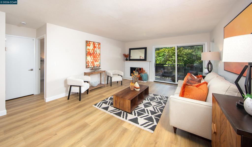 Photo of Listing #41128017