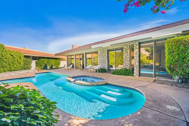 12 Sussex Court, Rancho Mirage