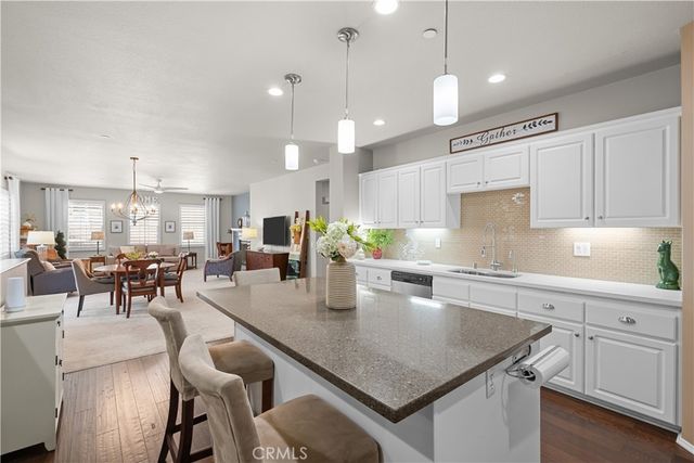 15752 Agave, Chino
