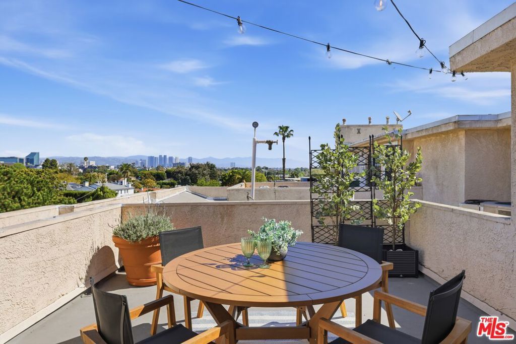 Photo of Listing #26667659