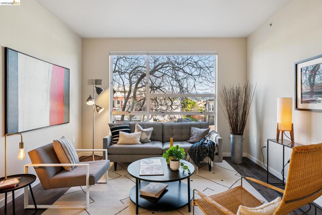 Photo of Listing #41128049